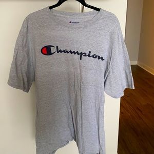 Grey oversized Champion tee